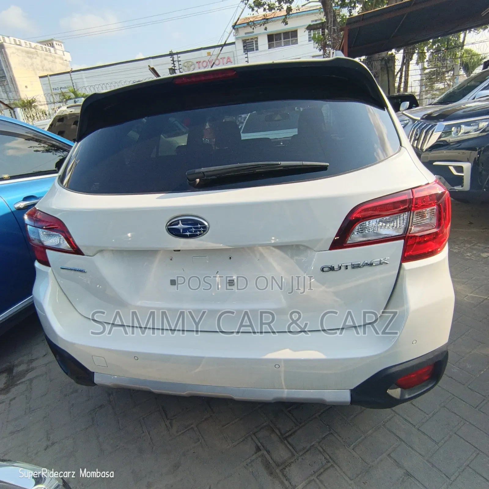Subaru Outback 2.5i Premium AWD 2018 White
