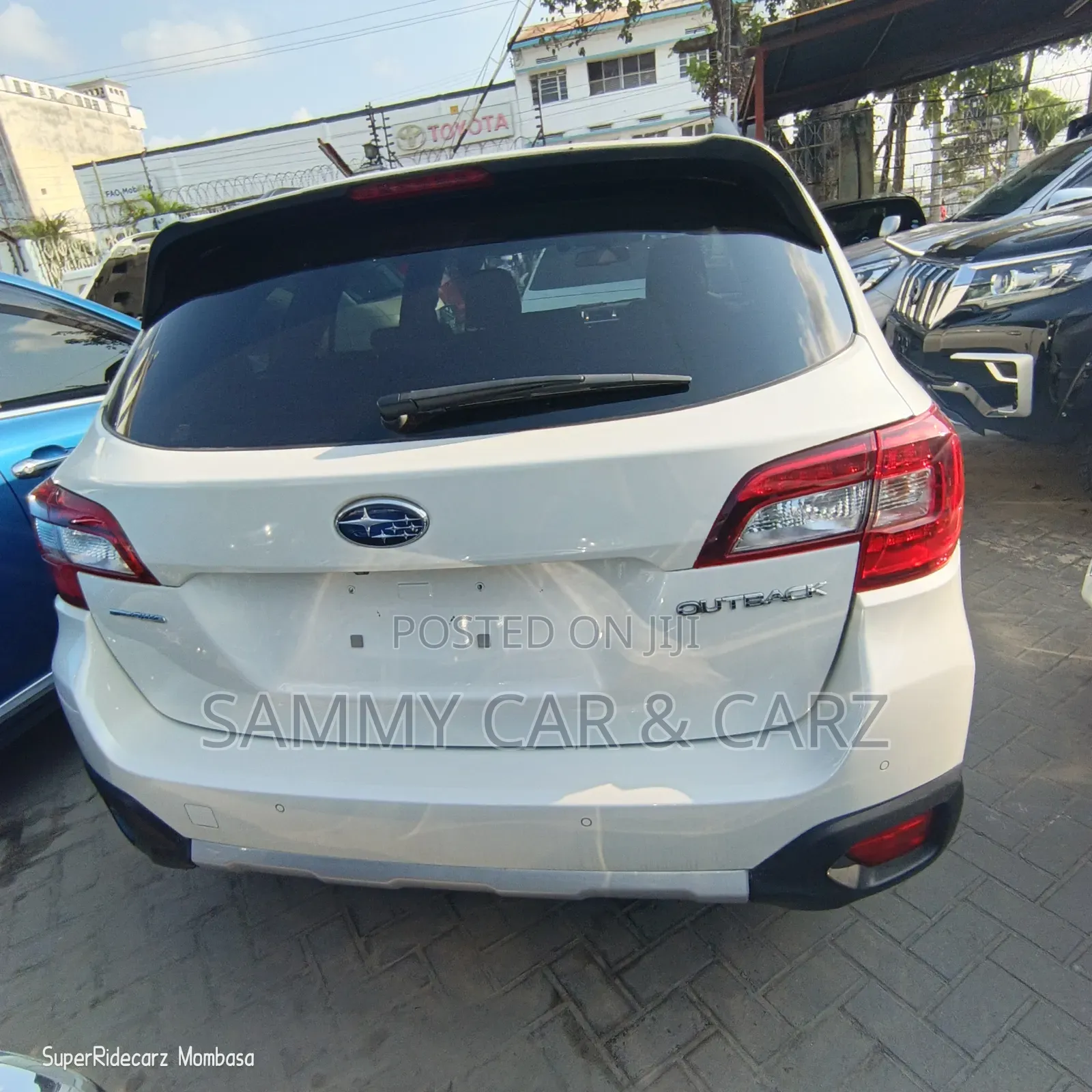 Subaru Outback 2.5i Premium AWD 2018 White