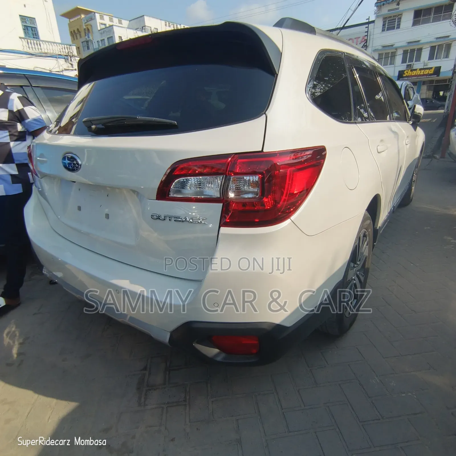 Subaru Outback 2.5i Premium AWD 2018 White