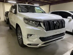 Toyota Land Cruiser Prado 2.8 2018 White