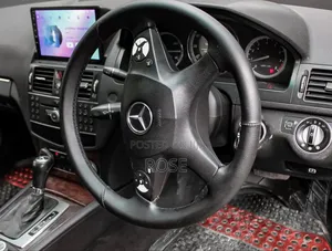 Mercedes-Benz C200 2012 Black