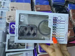 Makavo Galaxy S22 Ultra Magsafe Case With Stand and Lens