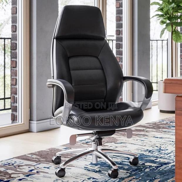 Office Chair : Luxury High Back Bossy Chair