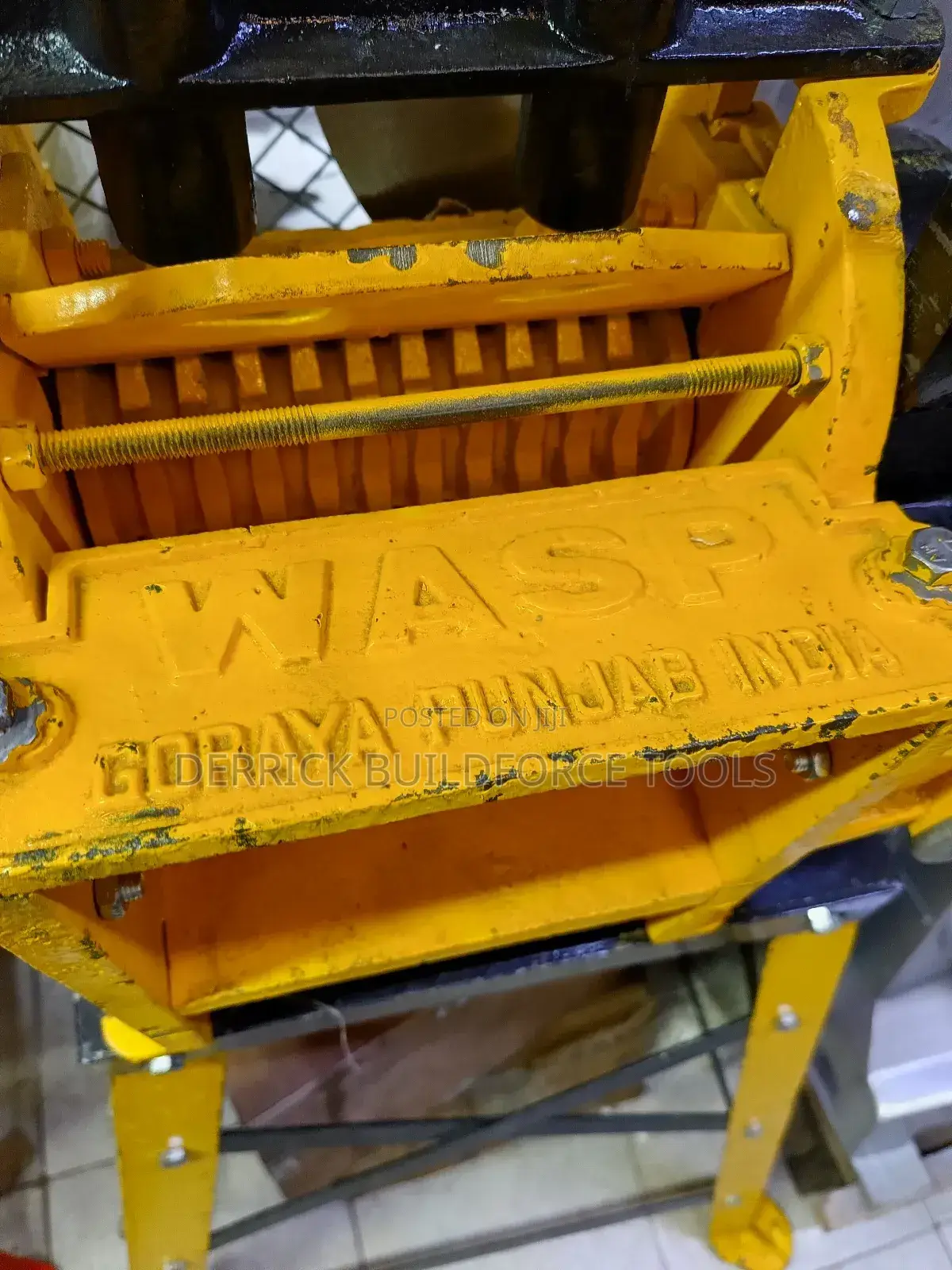 Affordable Wasp 2 Blade Chaffcutter Without Motor/Engine