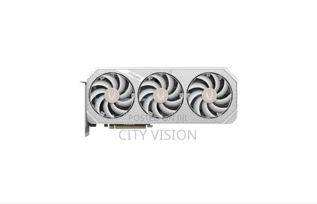 Zotac Gaming Geforce RTX 5080 Solid Oc White Edition 16gb RTX - main view
