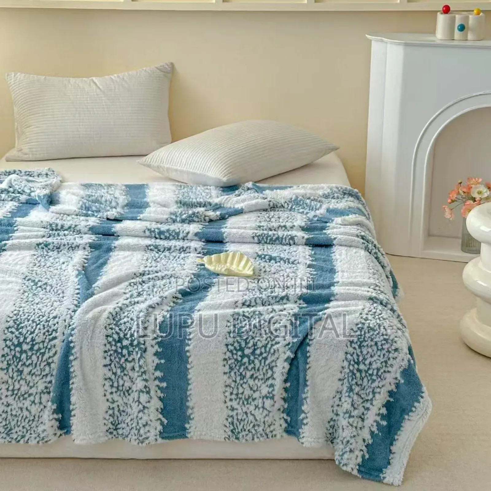 Sherpa Throw Blanket
Size 6*7