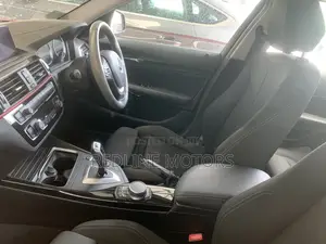 BMW 118d 2018 Red