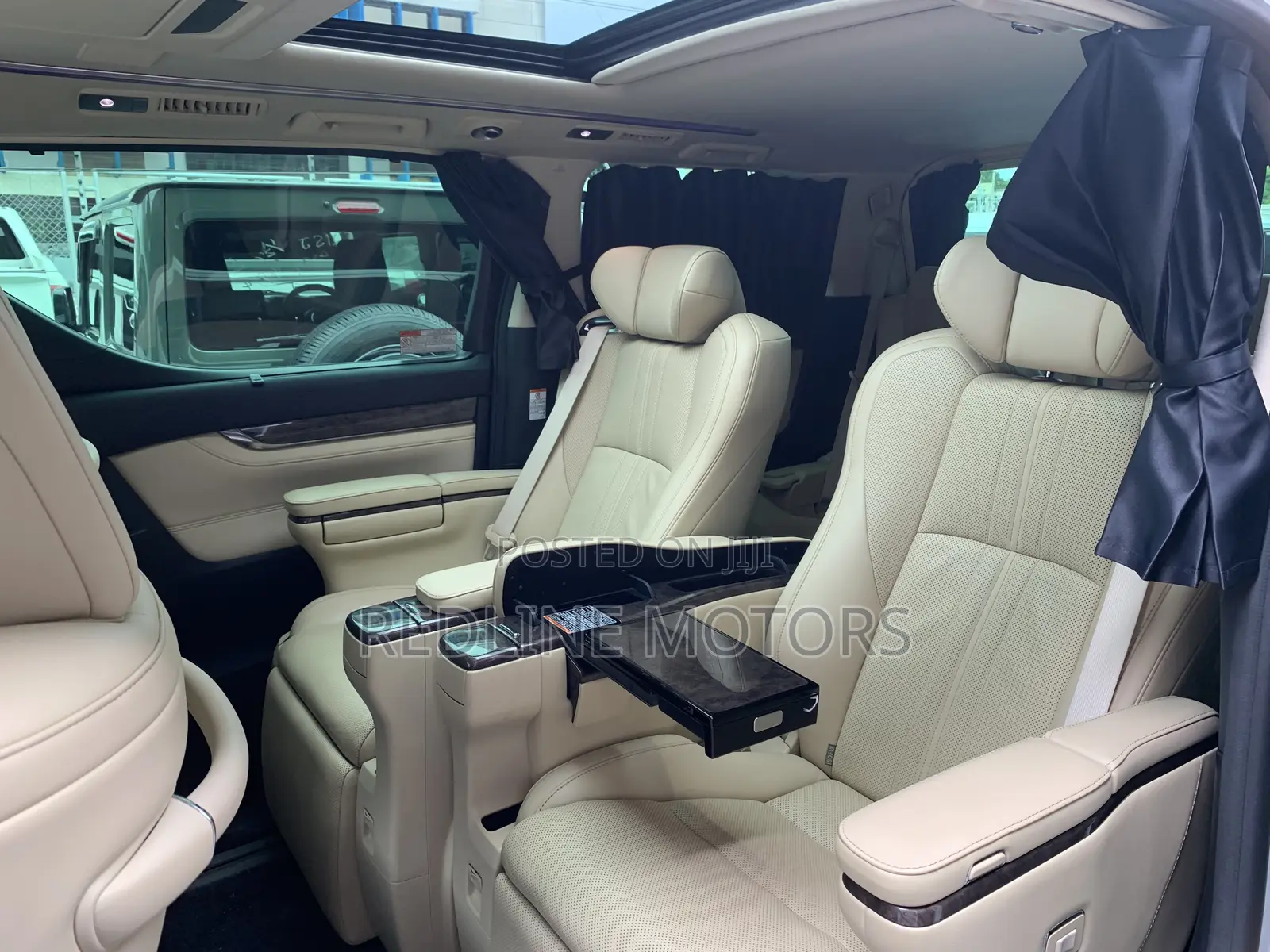 Toyota Alphard 3.5 Petrol AWD 2018 White
