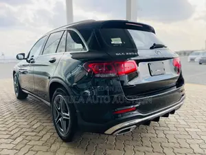 Mercedes-Benz GLC-Class 2019 Black