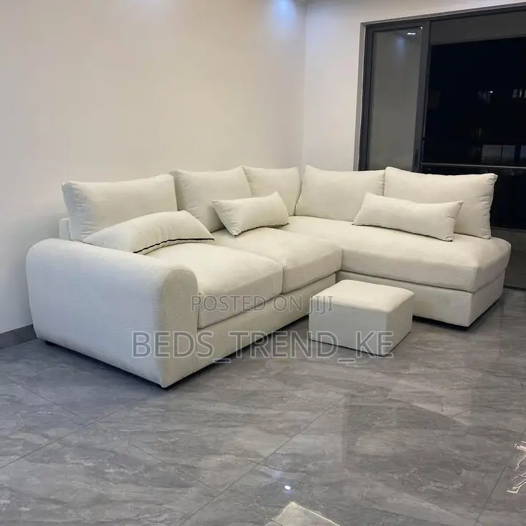 Well-Build 6 Seater L Sofa Set With a Puff