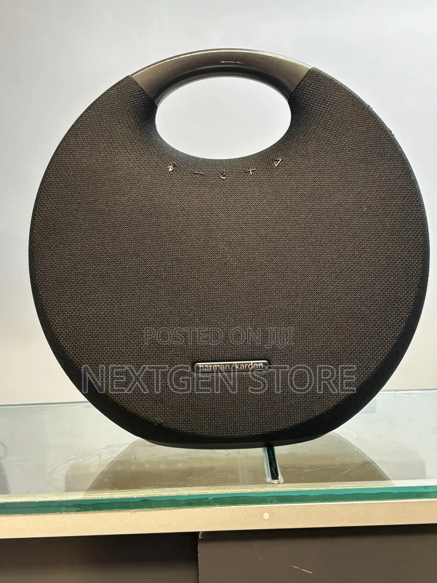 Harman Kardon Onyx Studio 6