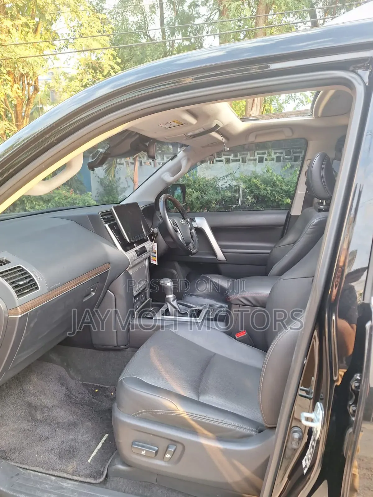 Toyota Land Cruiser Prado 2018 Black