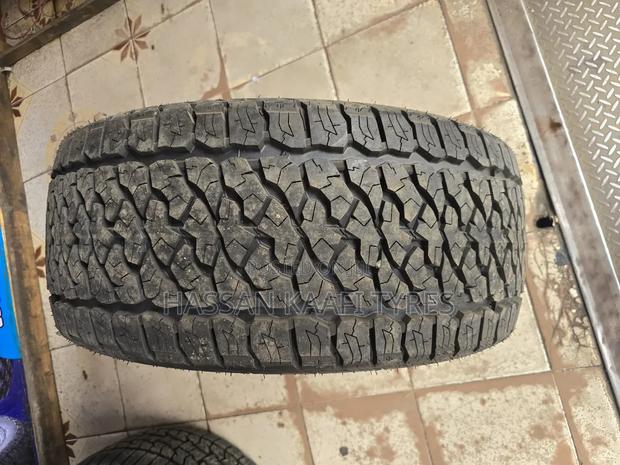 275/45r20 Davanti a/T - thumbnail 2