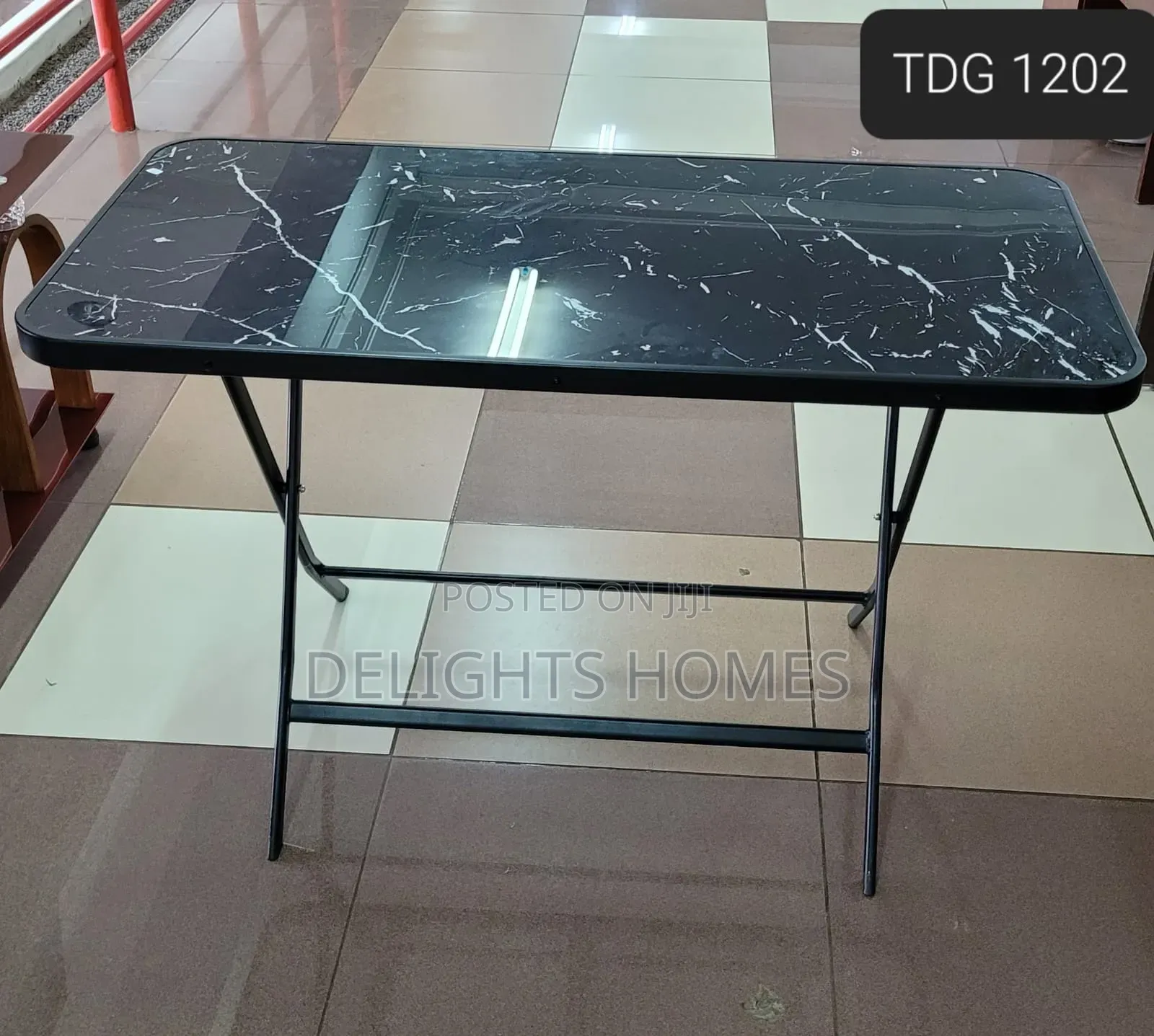 Glasstop Foldable Table