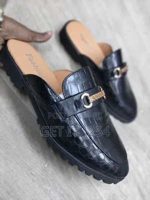 Mules Restocked At Affordable Price
40-45 
0