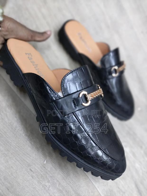 Mules Restocked At Affordable Price40-45 0 - thumbnail 3