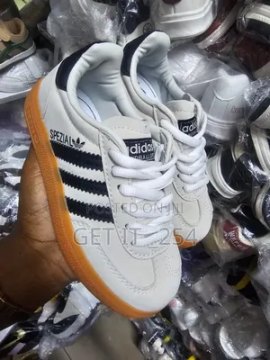 Kids Adidas Spezial 
Size: 29,30,31,32,33,34,35