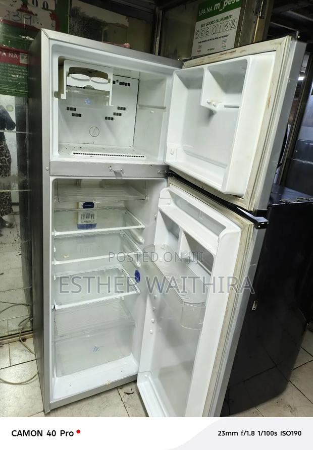 Energy Saving Whirlpool Fridge - thumbnail 3