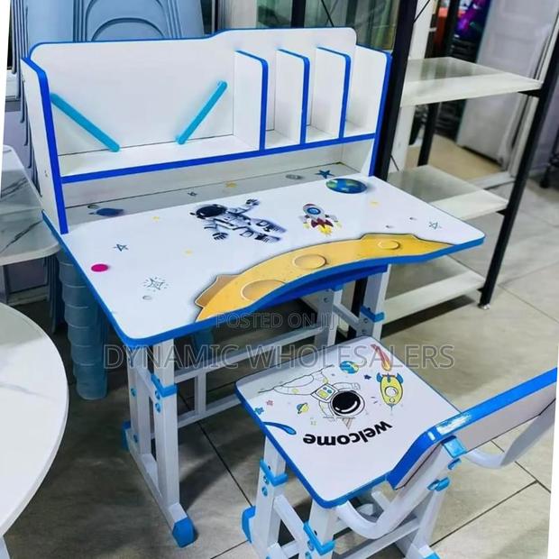 Kids Study Table - main view