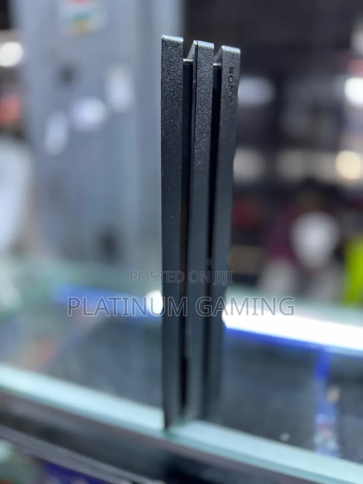 Used Playstation 4 Pro 1tb