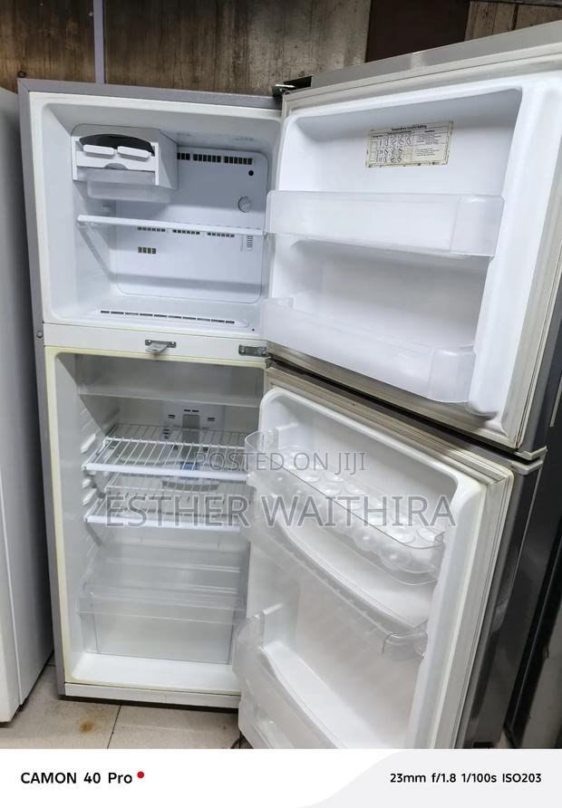 Normal Samsung Fridge (300l) - thumbnail 4