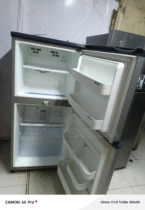 Lg (200l) Non Frost Fridge - thumbnail 3