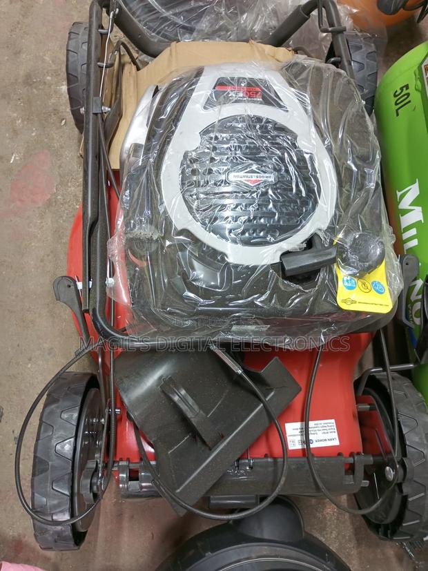 Most Reliable 161cc Briggs and Strattom Lawn Mower