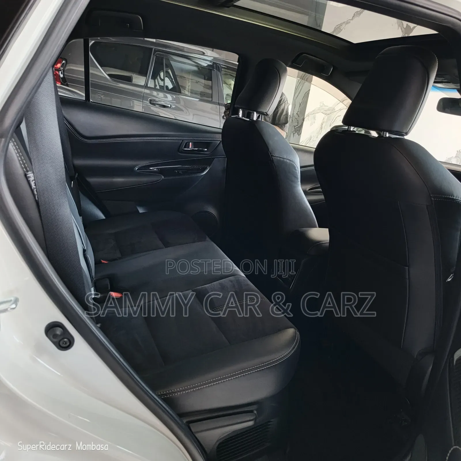 Toyota Harrier 2.0 Turbo 2018 White