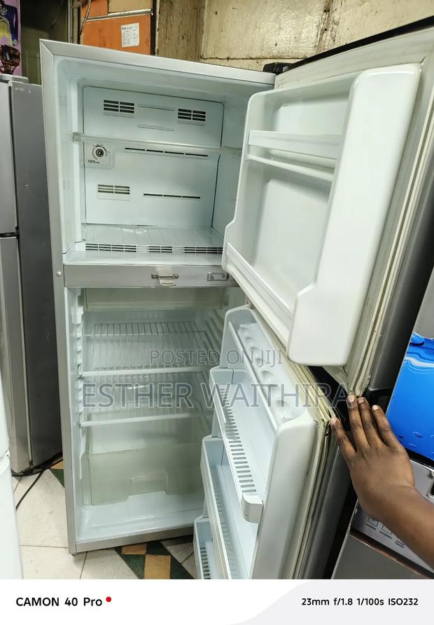 Neat Samsung Fridge (300l) - thumbnail 4