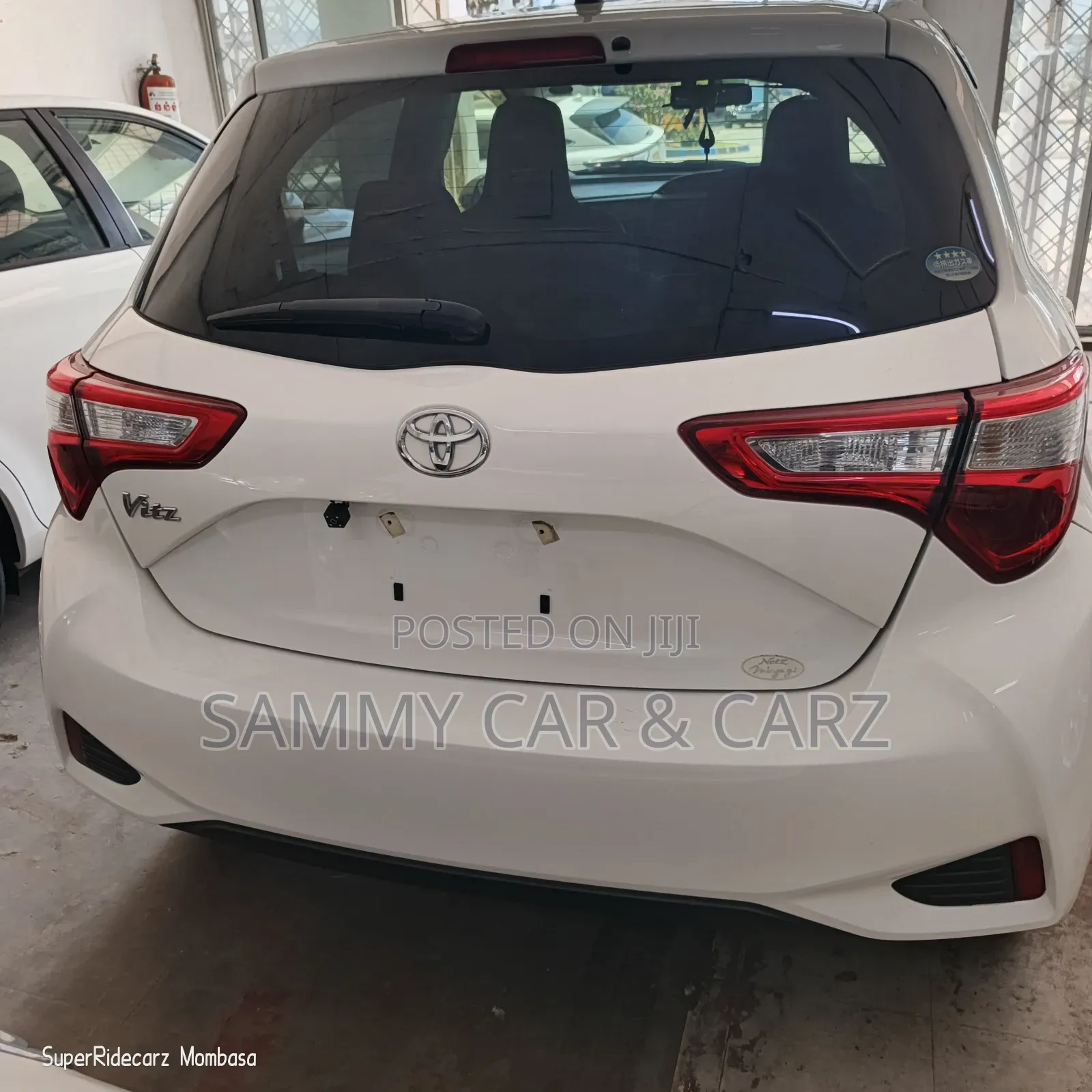 Toyota Vitz 1.3 FWD 5dr 2018 White
