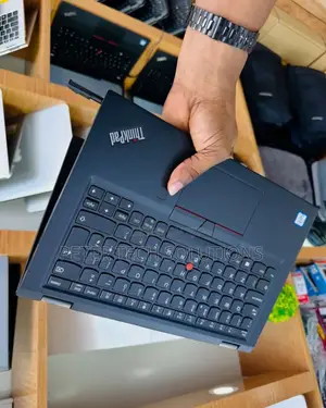 New Laptop Lenovo ThinkPad X390 Yoga 8GB Intel Core I5 SSD 256GB