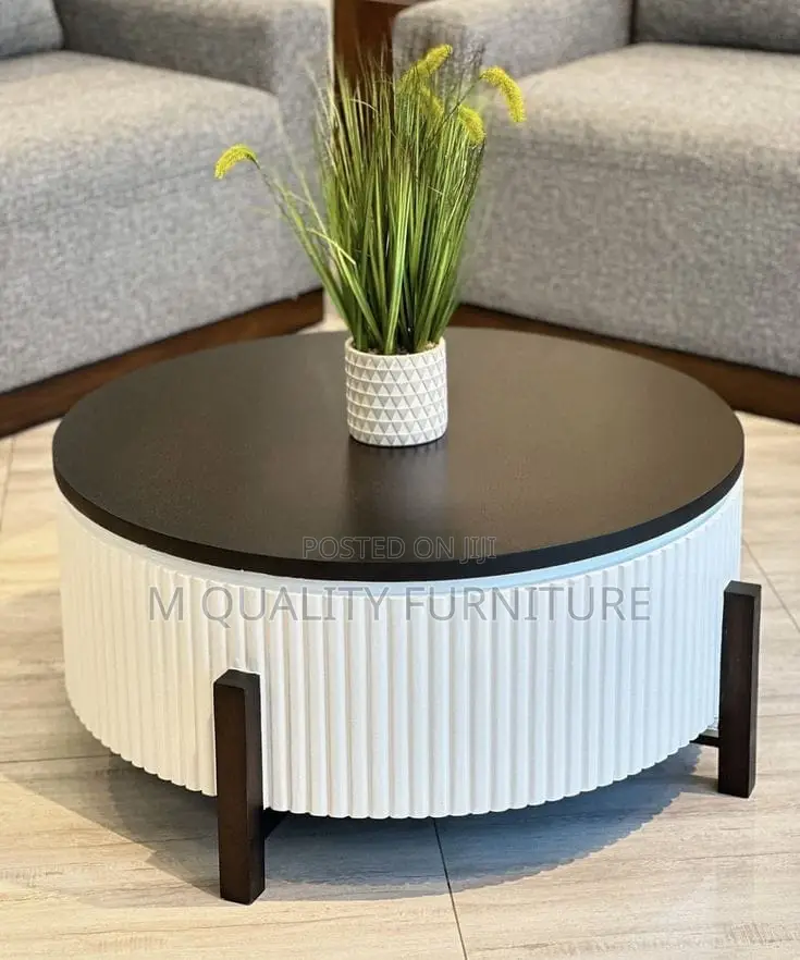Black Classy Round Coffee Table