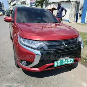 Mitsubishi Outlander 2018 Red