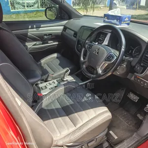 Mitsubishi Outlander 2018 Red