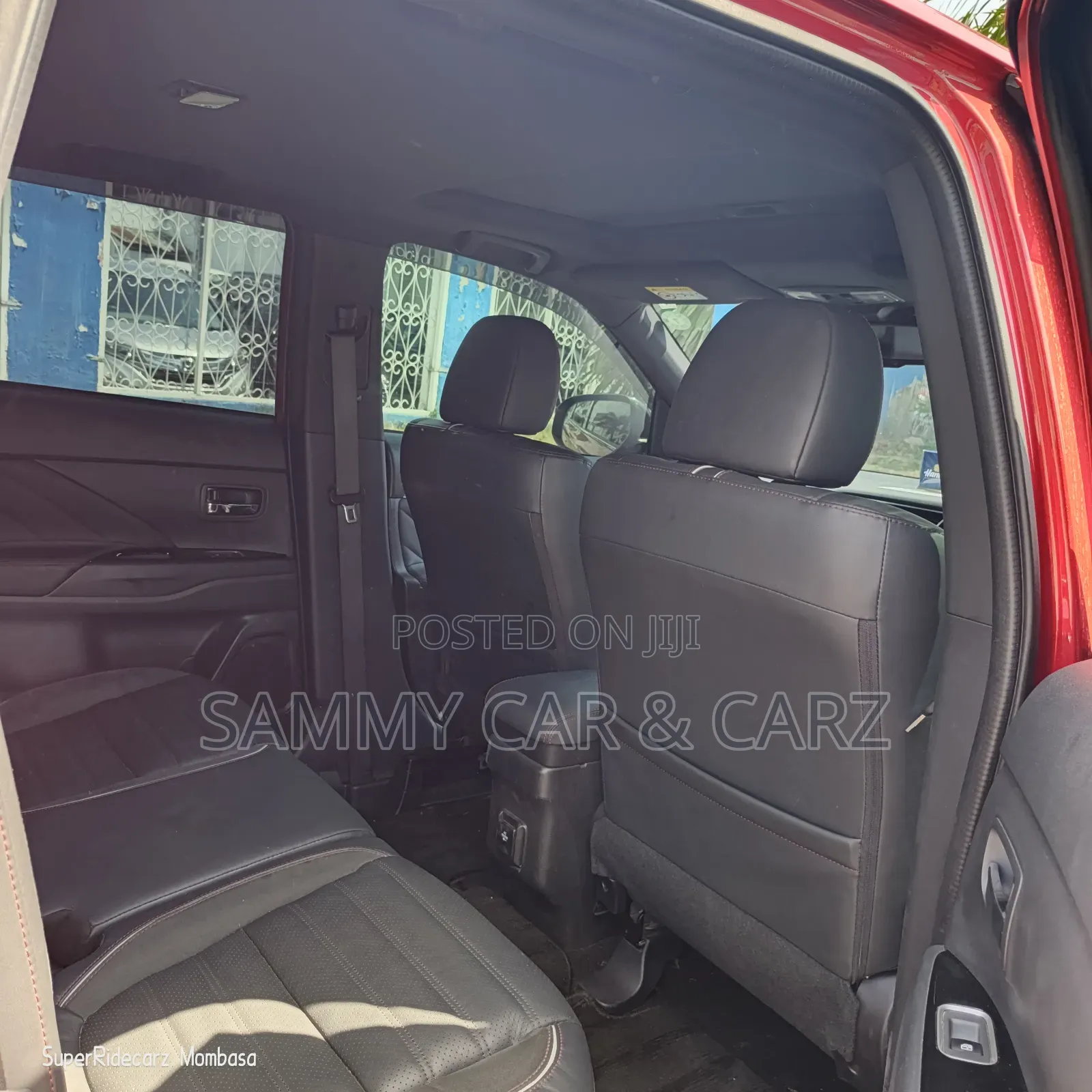 Mitsubishi Outlander 2018 Red