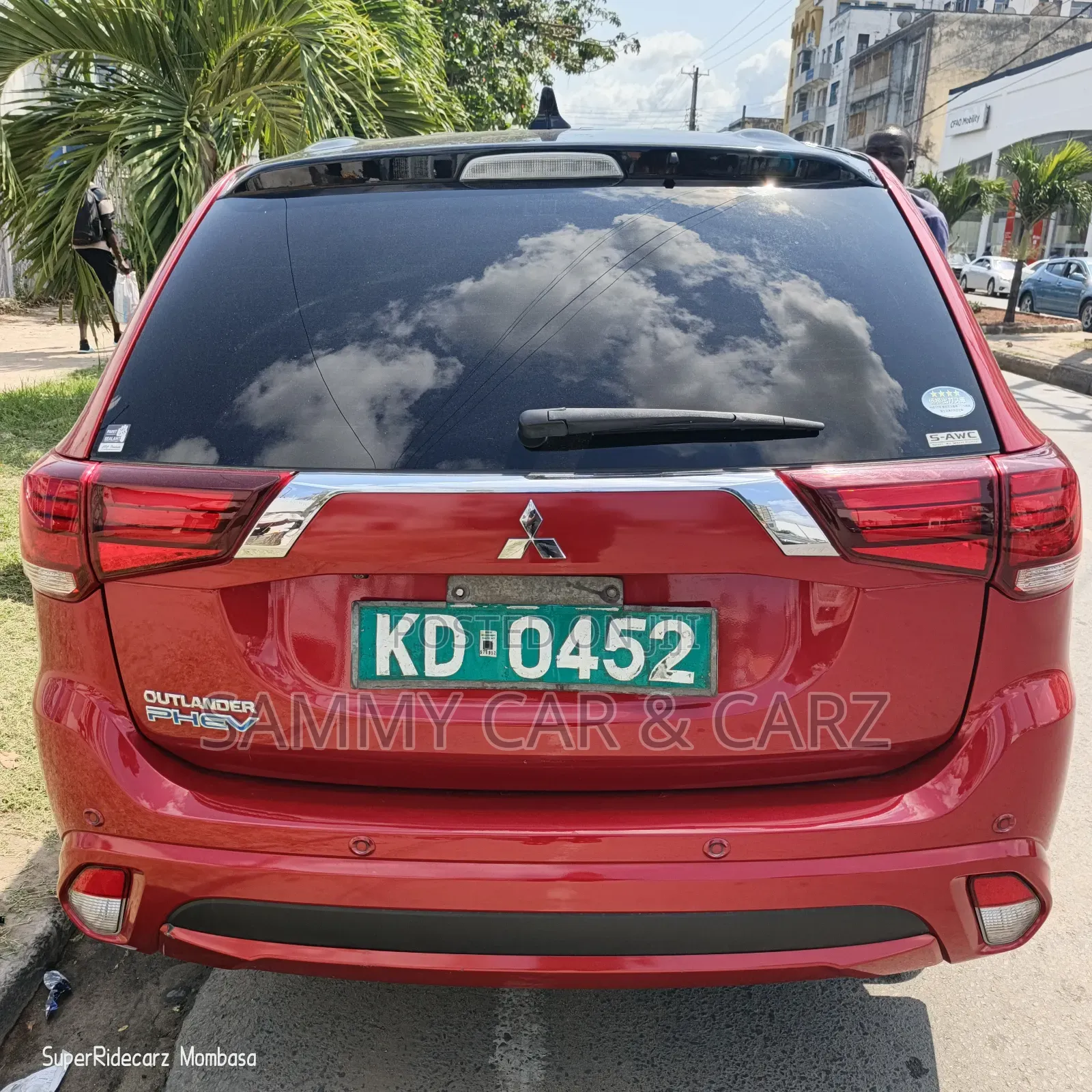 Mitsubishi Outlander 2018 Red