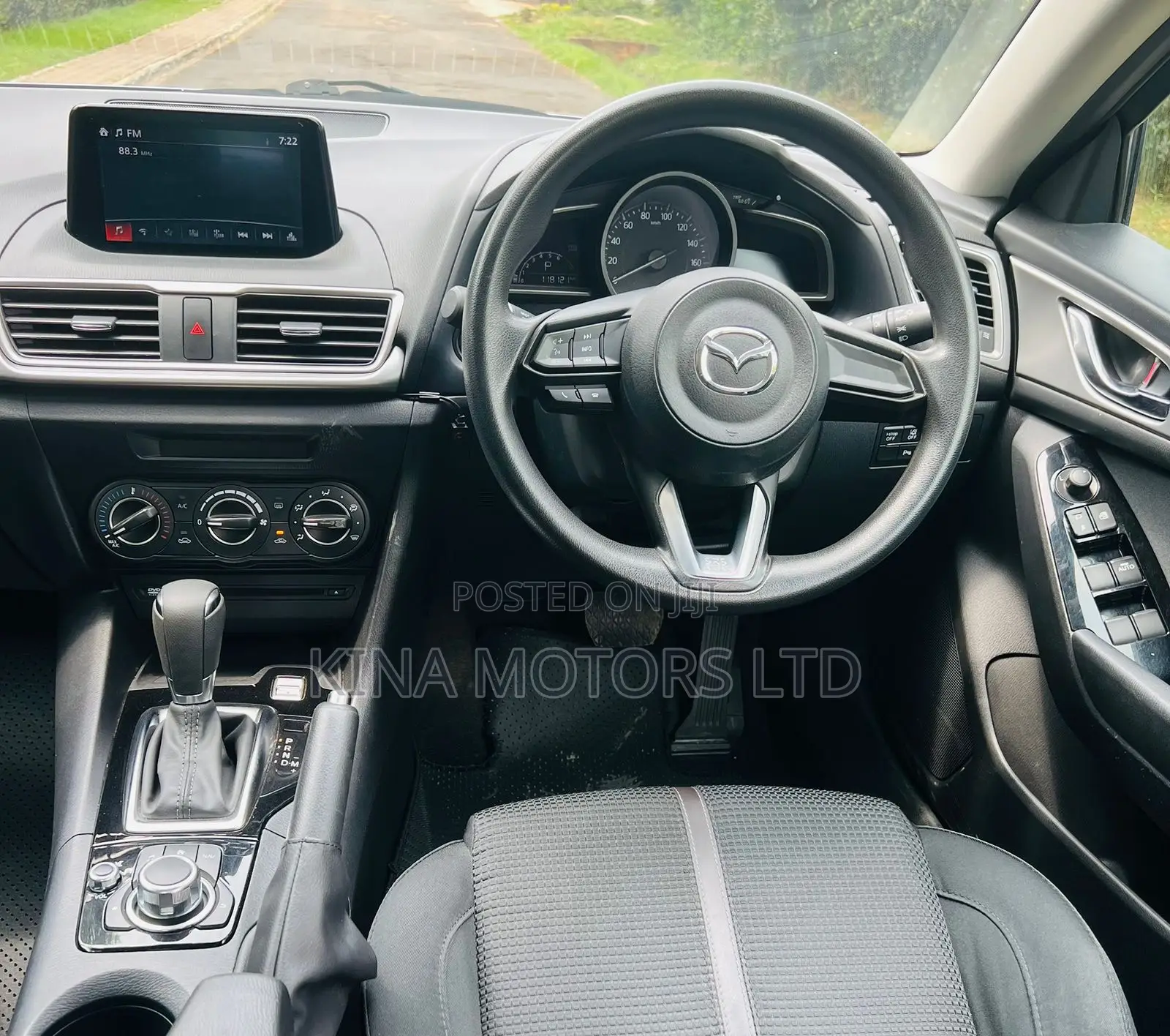 Mazda Axela 2019 Silver