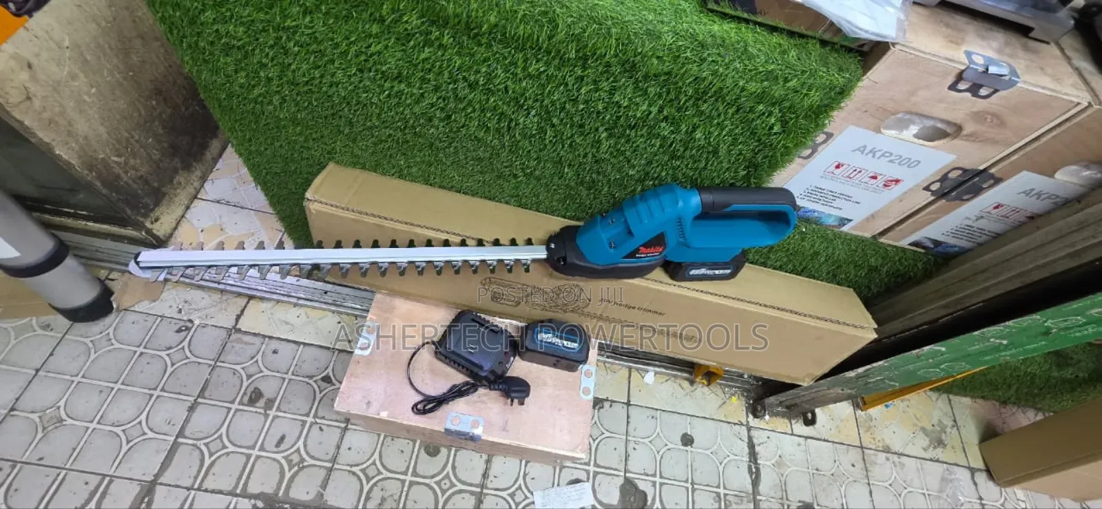 Cordless Hedge Trimmer 198v/Rechargeable Hedge Trimmer