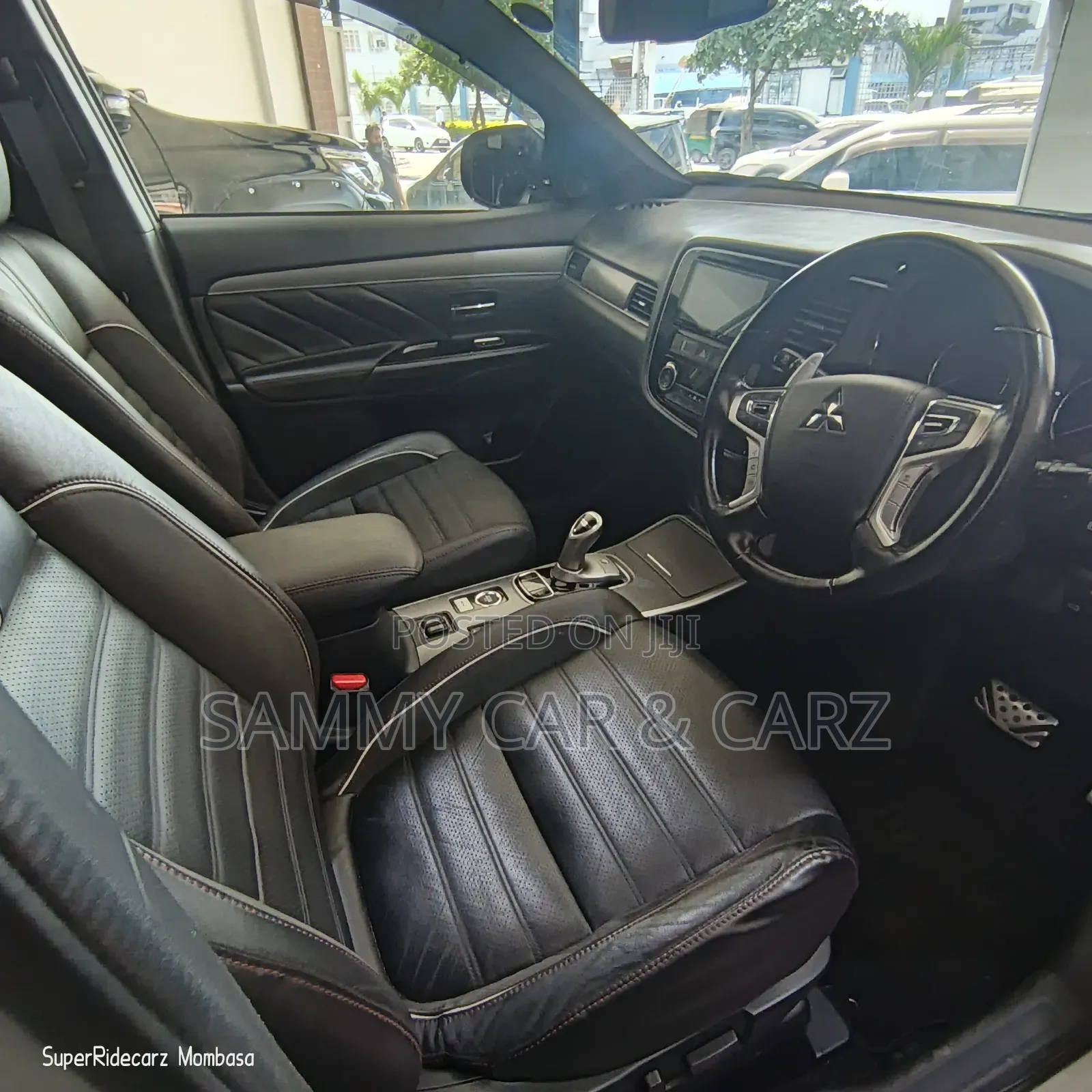 Mitsubishi Outlander 2018 Silver