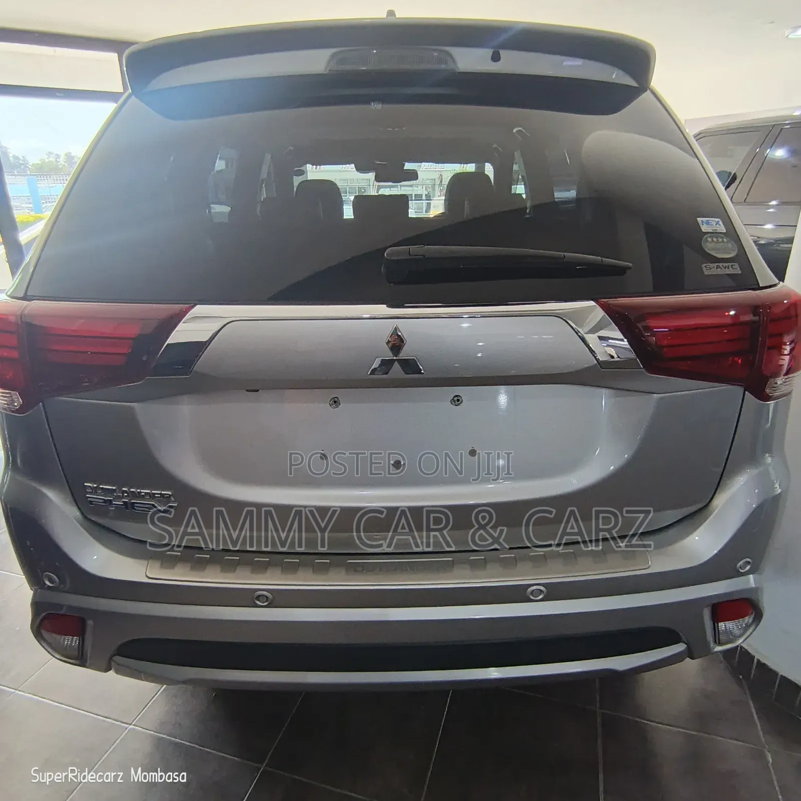 Mitsubishi Outlander 2018 Silver
