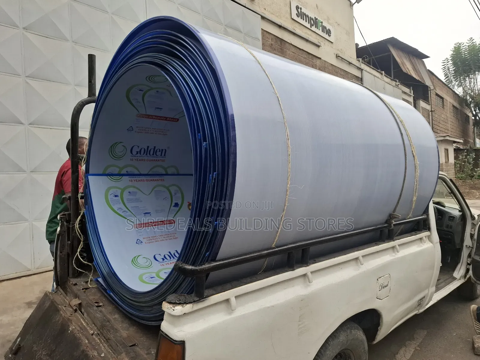 Twin Wall Polycarbonate Sheets.