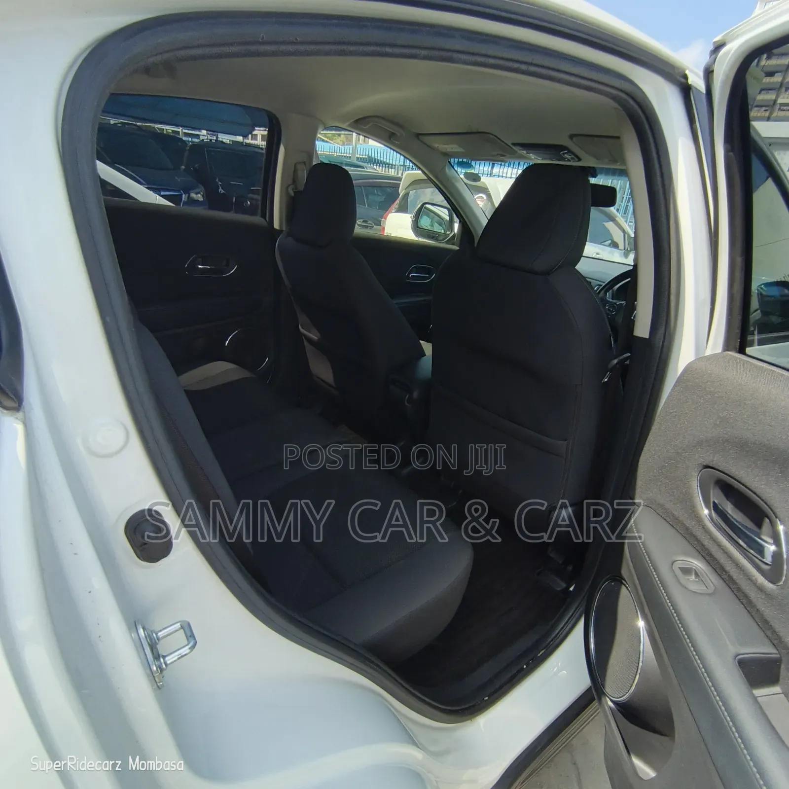 Honda Vezel 1.5 Hybrid 2WD 2018 White