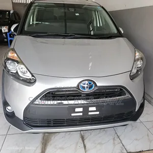 Toyota Sienta 1.5 Hybrid FWD (6-seater) 2018 Silver