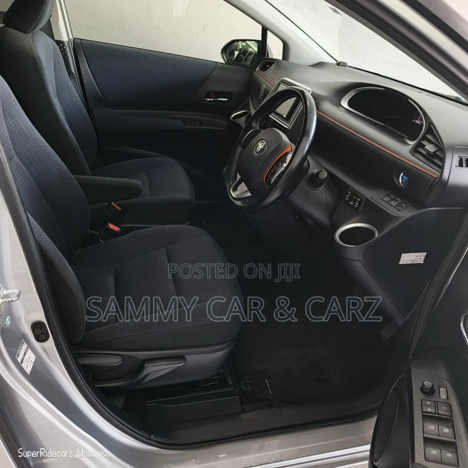 Toyota Sienta 1.5 Hybrid FWD (6-seater) 2018 Silver