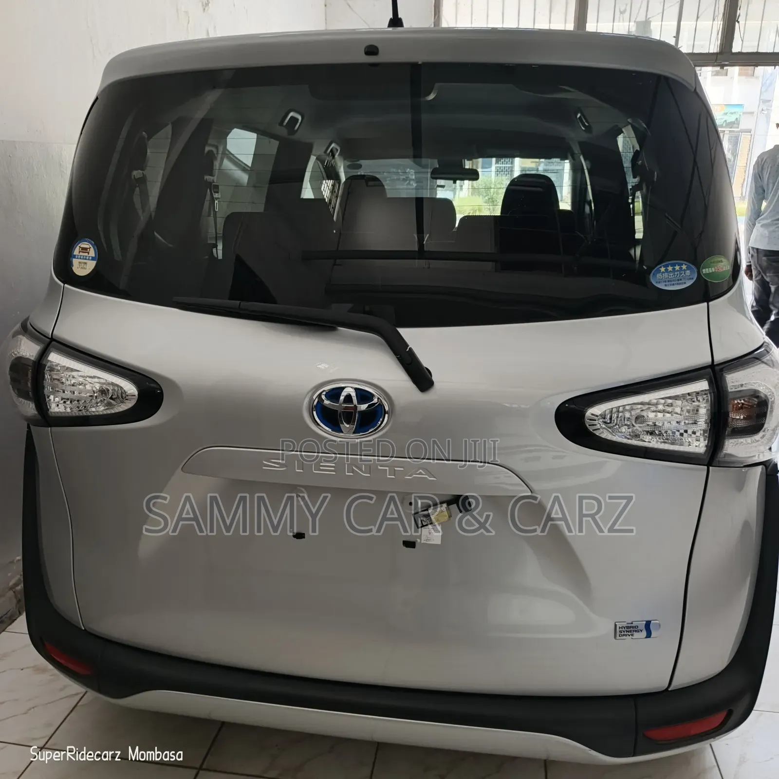Toyota Sienta 1.5 Hybrid FWD (6-seater) 2018 Silver