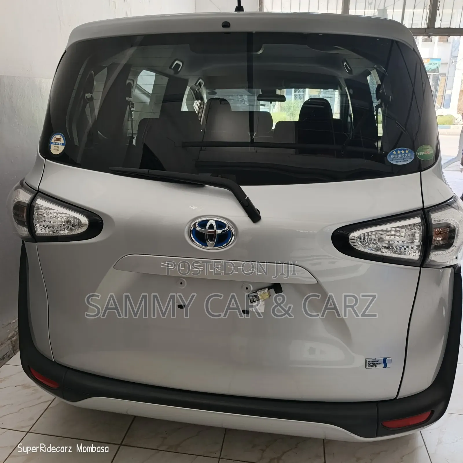 Toyota Sienta 1.5 Hybrid FWD (6-seater) 2018 Silver