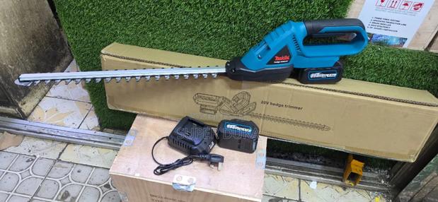Makita 20v Cordless Hedge Trimmer.