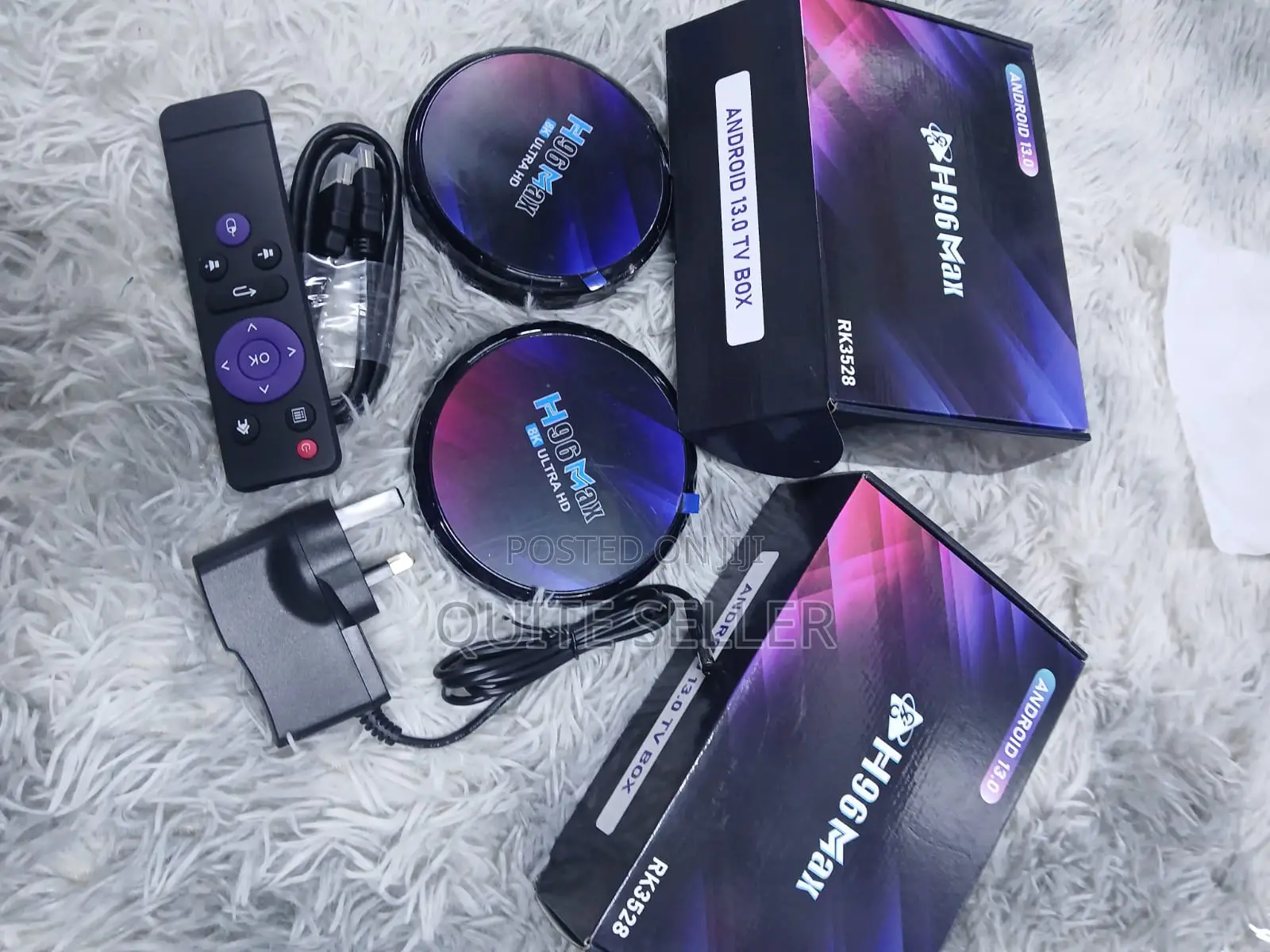 4+32gb H96max Android 13 TV Box TV Into a Smart TV.