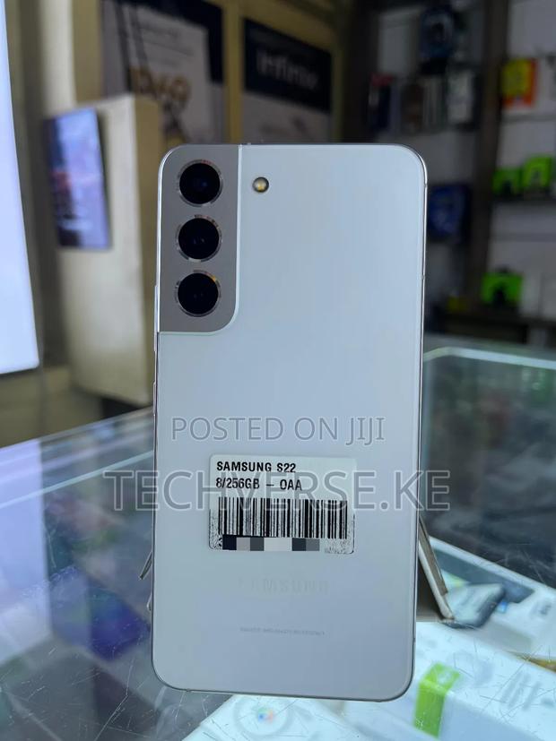 Samsung Galaxy S22 5G 256 GB White - thumbnail 2