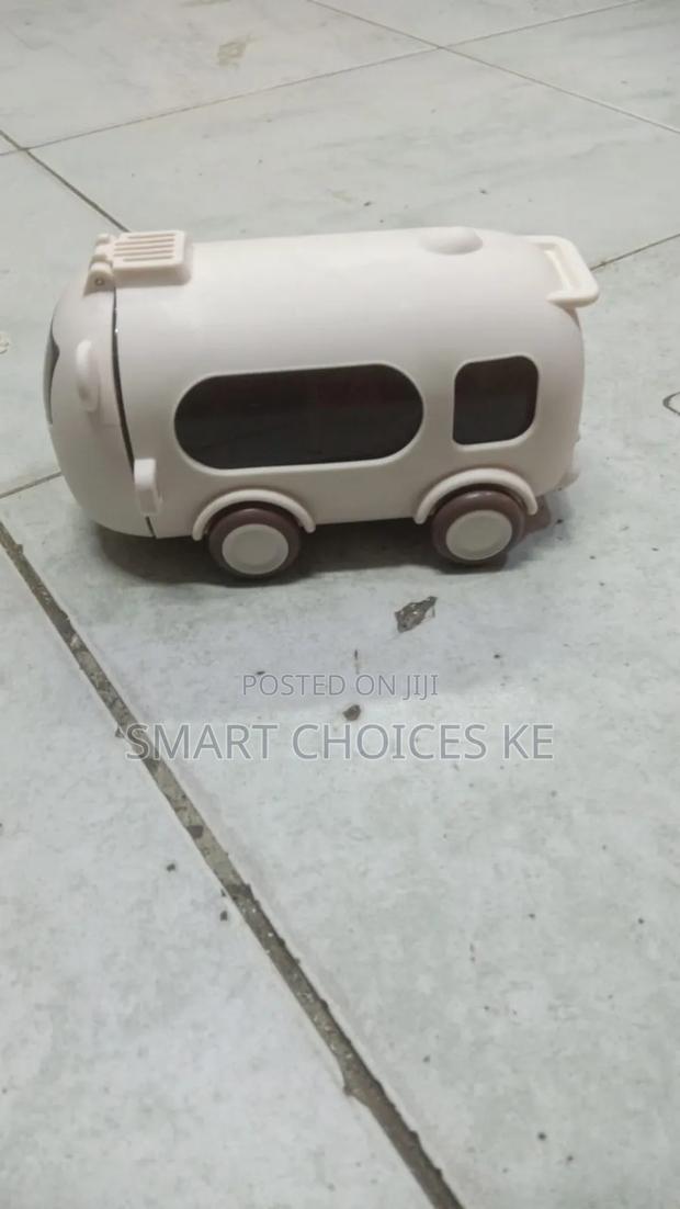 Name _Cool Cute Bus Flask
Material _Plastic - thumbnail 6